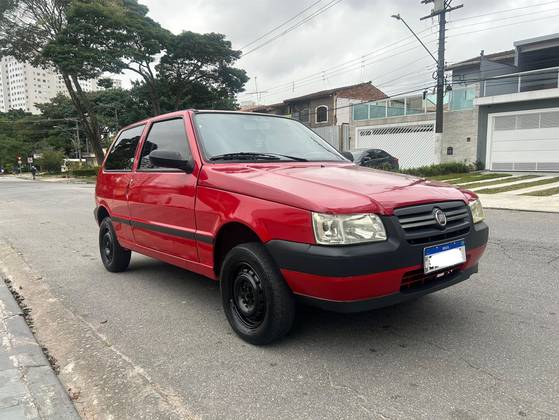 FIAT UNO 1.0 MPI MILLE FIRE ECONOMY 8V FLEX 2P MANUAL FIAT UNO 1.0 MPI MILLE FIRE ECONOMY 8V FLEX 2P MANUAL